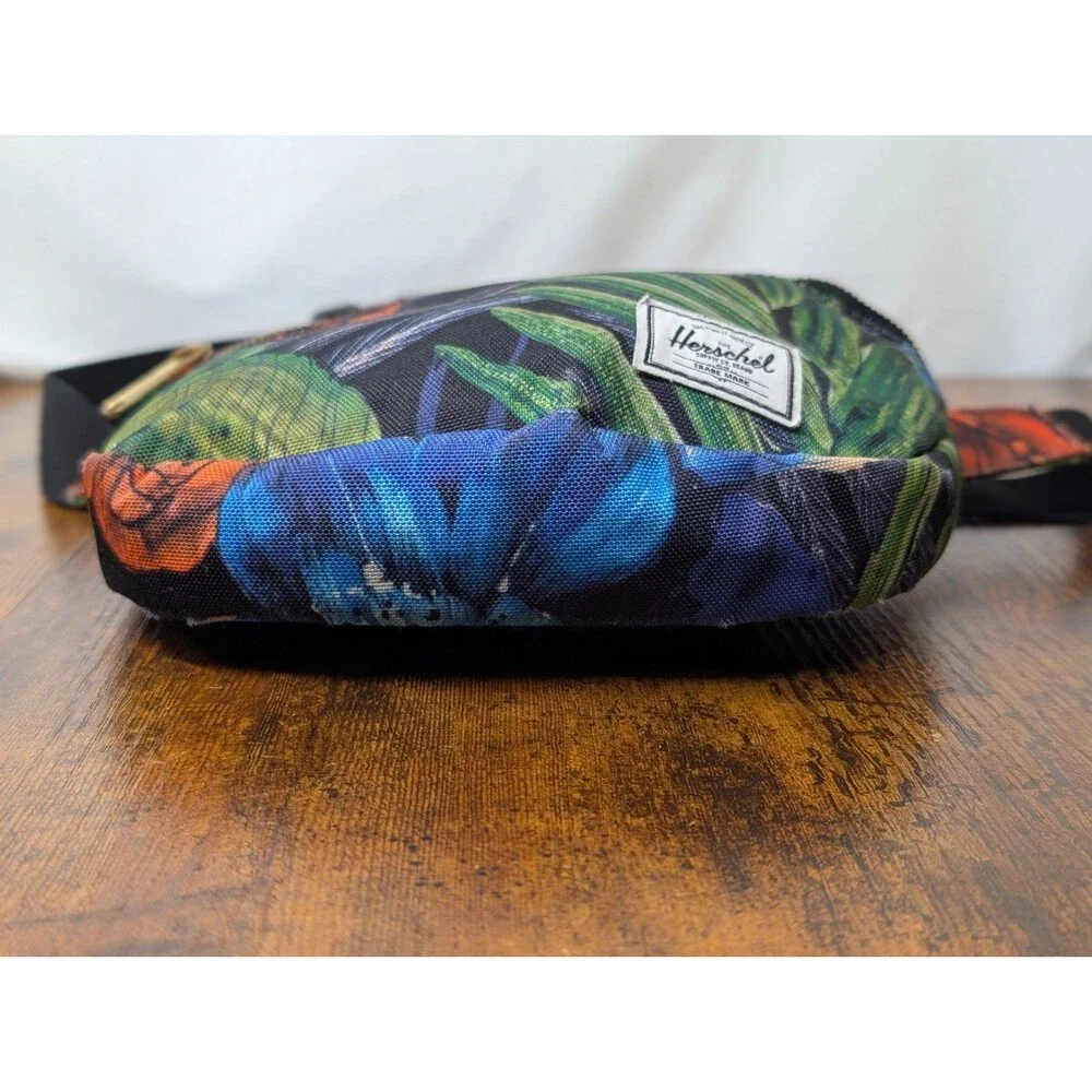 Herschel Supply Co Fifteen Fanny Pack Jungle Floral Waist Bag Adjustable Unisex